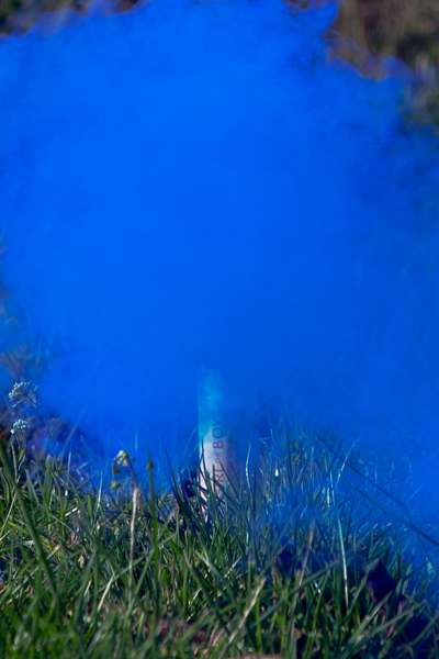 Καπνογόνο Color Smoke Bomb "It's a Boy" – Μπλε Σκόνη, 22.5 εκ - Image 4